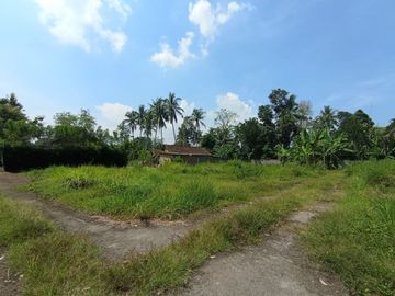 Rumah berlokasi strategis di selatan komplek akmil Magelang