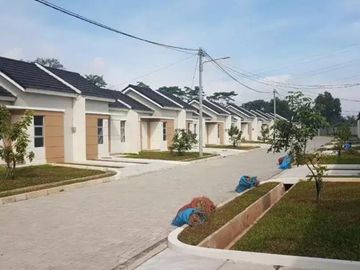 Dijual Cepat Rumah Siap Huni Ada Fasilitas, Keamanan 24jam di Srimaya Residence Summarecon Bantar Gebang