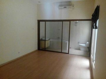 DISEWAKAN DAN JUAL MURAH RUMAH SIAP HUNI ARAYA GOLF KOTA MALANG
