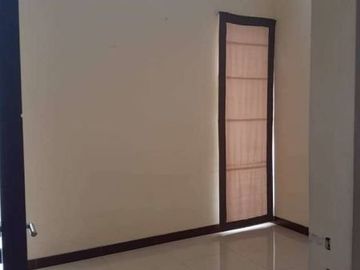 DISEWAKAN DAN JUAL MURAH RUMAH SIAP HUNI ARAYA GOLF KOTA MALANG