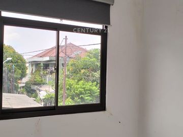 RUMAH AREA DUREN SAWIT JAKARTA TIMUR DEKAT TOL HALIM