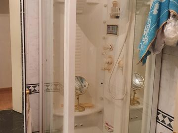 IMPORTANTE PISO DE 200 M2 TOTALES CON 2 COCHERAS