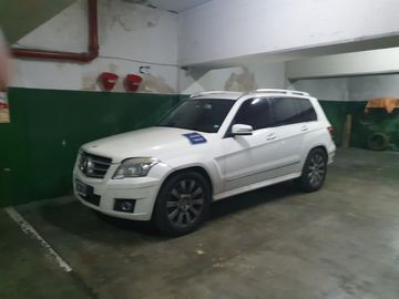 IMPORTANTE PISO DE 200 M2 TOTALES CON 2 COCHERAS
