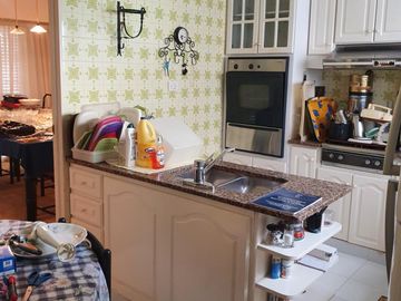 IMPORTANTE PISO DE 200 M2 TOTALES CON 2 COCHERAS