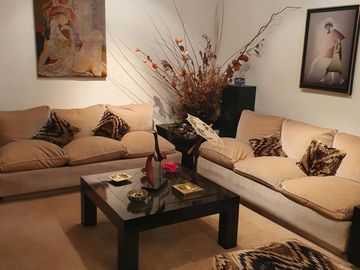 IMPORTANTE PISO DE 200 M2 TOTALES CON 2 COCHERAS