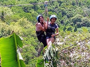 Centro recreativo de 2.5 hectáreas en venta, a 25 minutos de la ciudad de Tarapoto. Ver video!! 🎬