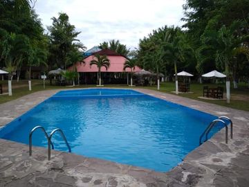 Centro recreativo de 2.5 hectáreas en venta, a 25 minutos de la ciudad de Tarapoto. Ver video!! 🎬
