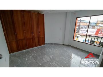 Casa comercial esquinera con 6 rentas en San Fernando, Dosquebradas