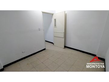 Casa comercial esquinera con 6 rentas en San Fernando, Dosquebradas
