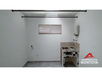 Casa comercial esquinera con 6 rentas en San Fernando, Dosquebradas