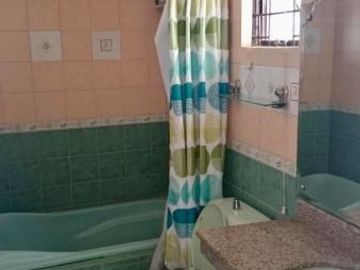 FOR SALE : House & Lot in Tagaytay