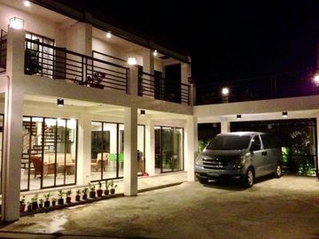 FOR SALE : House & Lot in Tagaytay