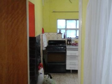 Casa con Departamento en venta en Avellaneda Este