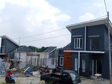 Dijual Rumah 2 Lantai Harga 400 Jutaan Dekat Stasiun Cilebut Bogor Dengan 2 Kamar Tidur