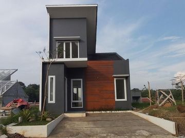 Dijual Rumah 2 Lantai Harga 400 Jutaan Dekat Stasiun Cilebut Bogor Dengan 2 Kamar Tidur