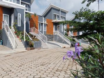 Dijual Rumah 2 Lantai Harga 400 Jutaan Dekat Stasiun Cilebut Bogor Dengan 2 Kamar Tidur