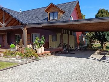 Hermosa Casa en Parcela de 7,950m² en Panguilelfún, Panguipulli