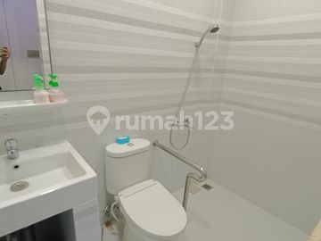 Jual Murah.lokasi Elit..Rumah Cantik Minimalis ....Bebas Banjir...Di Gading Kirana Kelapa Gading