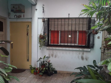 NUEVO PRECIO - Departamento (PH) en Venta en Parque Avellaneda 60m2 en 1er piso por escalera + terraza con parrilla – Av San Juan Bautista De La Salle