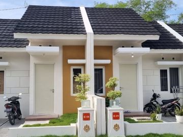 RUMAH CANTIK PALING MURAH BONUS CANOPY DI AREA CANDI PRAMBANAN