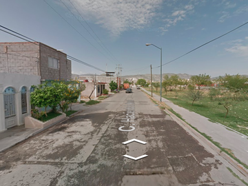 CASA EN VENTA EN COL. RINCON DE LA MERCED, TORREON COAHUILA! - JCH