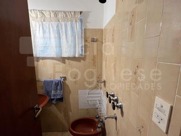 Casa de 4 ambientes en Barrio Privado