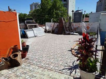 Departamento Tipo Casa en venta en Lanus Oeste