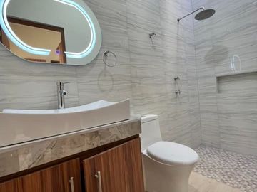 Exclusiva Residencia en Condominio de Diseño Único en Lomas de Cuernavaca