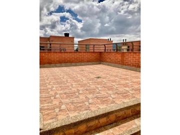 Hermosa casa en límites Cajica -Chía !!!