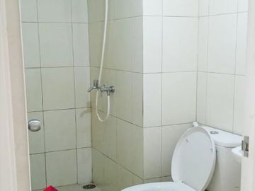 Apartemen Springlake 2BR Murah View Pool