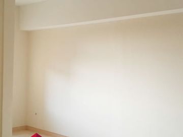 Apartemen Springlake 2BR Murah View Pool