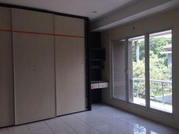 DIJUAL CEPAT !! Rumah Bagus Semi Furnish di Gading Nirwana Garden , Bisa Nego , Bisa dibantu KPR sampai goallll