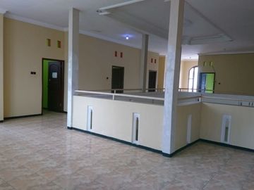 Rumah 2 lantai dekat kampus dijual di candipanggung sukarno hatta kota Malang