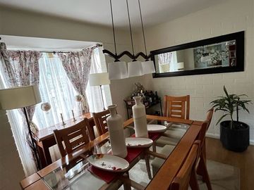 Casa en venta de 4D 3B SE Larapinta