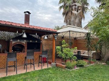 Casa en venta de 4D 3B SE Larapinta