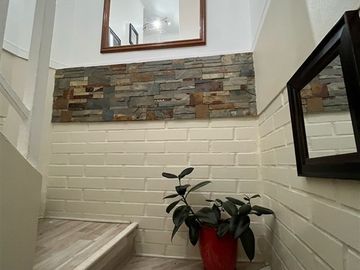 Casa en venta de 4D 3B SE Larapinta