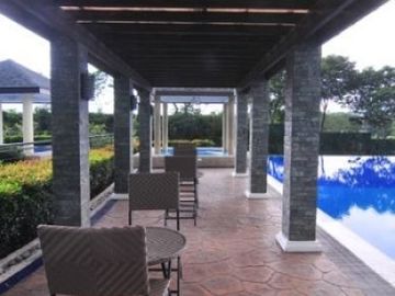 1br loft in Bellagio BGC (57.4sqm)