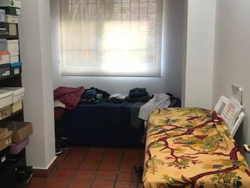 Casa  en Venta Haedo / Moron (A008 986)