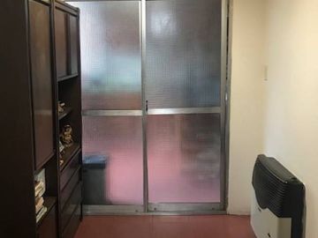 Casa  en Venta Haedo / Moron (A008 986)