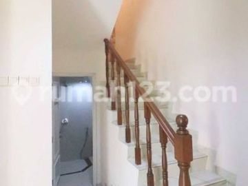 Dijual Rumah di Puri Mansion Cluster Buckingham Luas 200