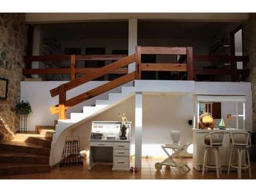 CASA EN VENTA A ORILLA DEL LAGO 
