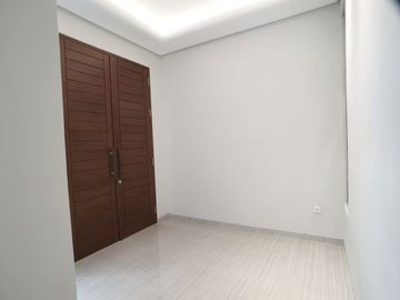 Rumah Baru 2 Lantai Luas 150 di Puncak Dieng kota Malang