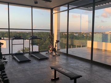 Departamento amueblado, PRECIO REDUCIDO, pool bar, alberca infinity, gimnasio