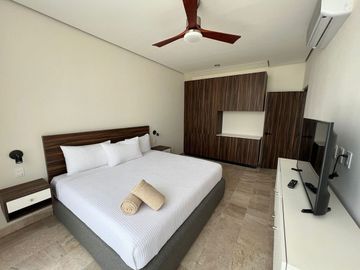 Departamento amueblado, PRECIO REDUCIDO, pool bar, alberca infinity, gimnasio