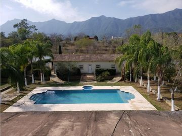 HERMOSA QUINTA EN VENTA FRACC MISION ANTIGUA 4913 M 2