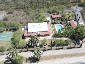 HERMOSA QUINTA EN VENTA FRACC MISION ANTIGUA 4913 M 2