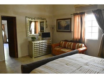 HERMOSA QUINTA EN VENTA FRACC MISION ANTIGUA 4913 M 2