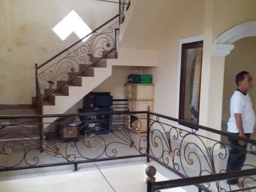 Luxurious house in Kekalik - Mataram