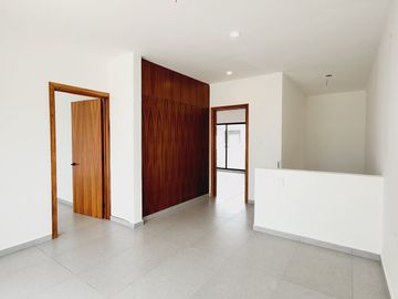 Casa en VENTA con recamara en planta baja Fracc LOMAS DE LA RIOJA