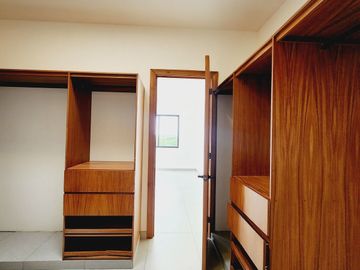 Casa en VENTA con recamara en planta baja Fracc LOMAS DE LA RIOJA